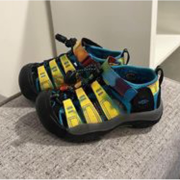 Keen Toddler Size 8T Sandals - Picture 2 of 2